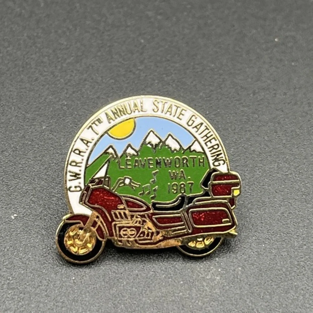 Gold Wing Road Rider's Association 7th Annual State Gathering Washington Hat Pin